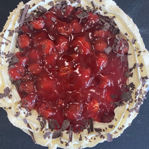 Monchoutaart  aardbei met Bastogne bodem